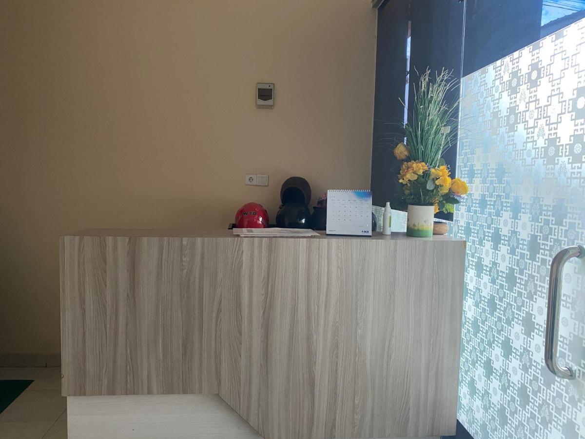 Oyo 90548 Kika Hotel
